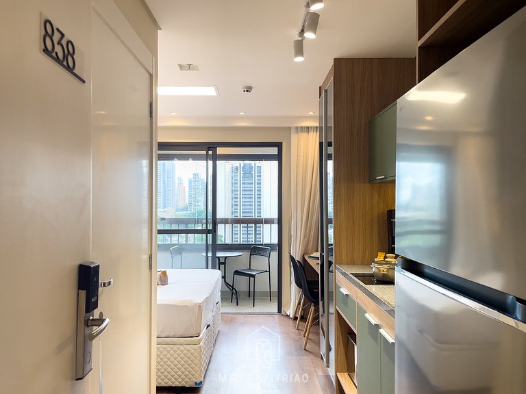 Cama queen | Piscina | Academia | Av. Morumbi