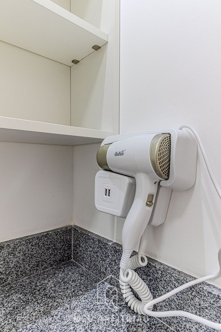 25m² | 2 pessoas | Piscina | Academia | 400m metrô