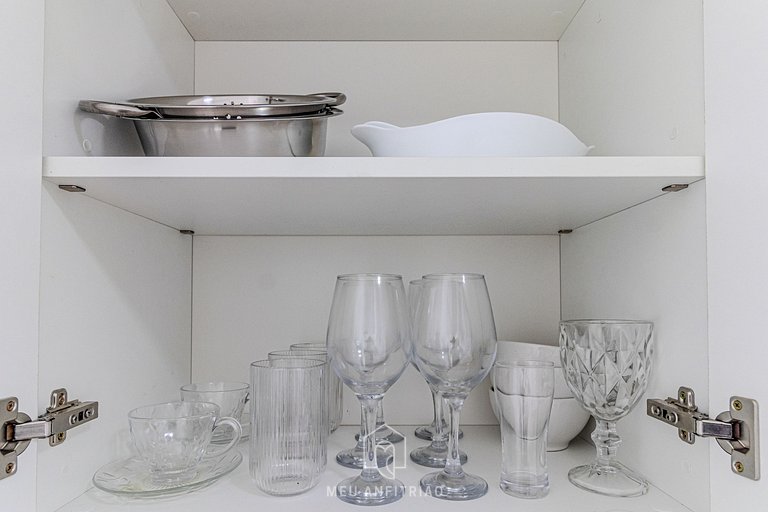 25m² | 2 people | Pool | Gym | 400m from subway