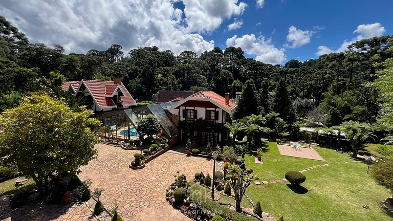 650m² | Heated pool | Sauna | Nature