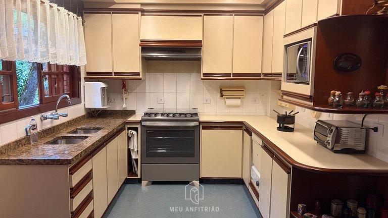 650m² | Piscina aquecida | Sauna | Natureza