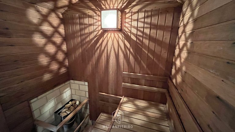 650m² | Heated pool | Sauna | Nature