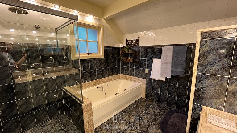 650 m² | Piscina climatizada | Sauna | Natureza