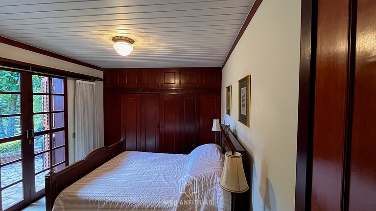 650 m² | Piscina climatizada | Sauna | Natureza