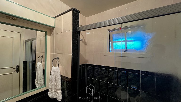 650 m² | Piscina climatizada | Sauna | Natureza