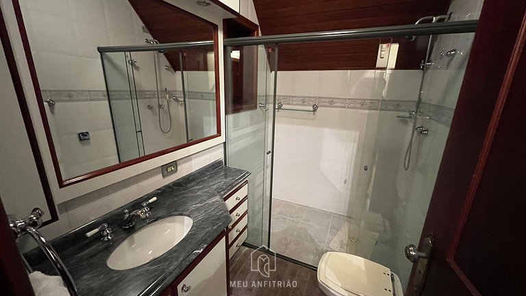 650 m² | Piscina climatizada | Sauna | Natureza