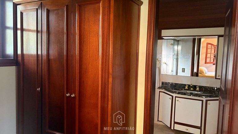 650 m² | Piscina climatizada | Sauna | Natureza