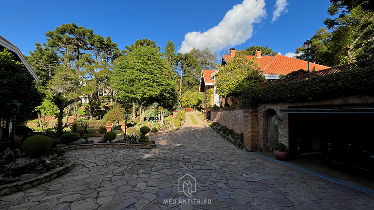 650m² | Heated pool | Sauna | Nature