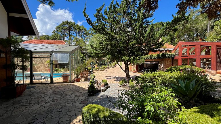 650 m² | Piscina climatizada | Sauna | Natureza