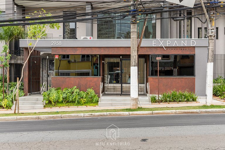 50m² | 2 piscinas | Quadra tênis | Garagem