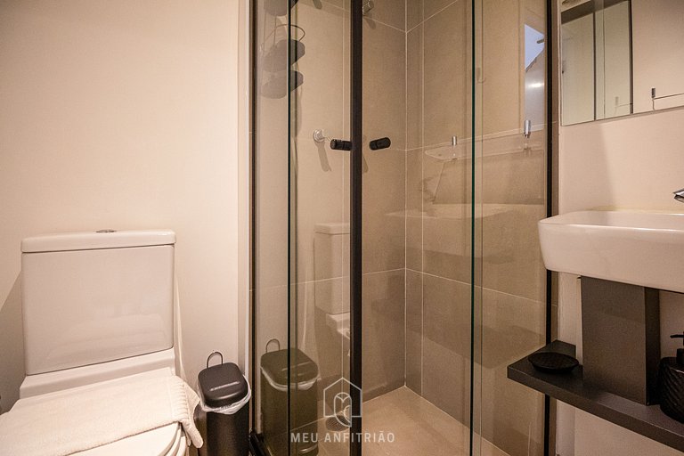 Cama queen | Piscina | Gimnasio | Al lado de metro