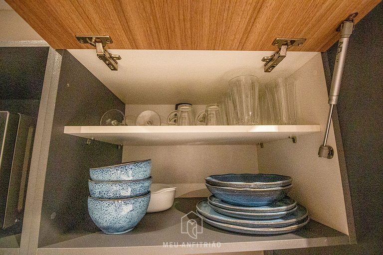 Cama queen | Piscina | Gimnasio | Al lado de metro