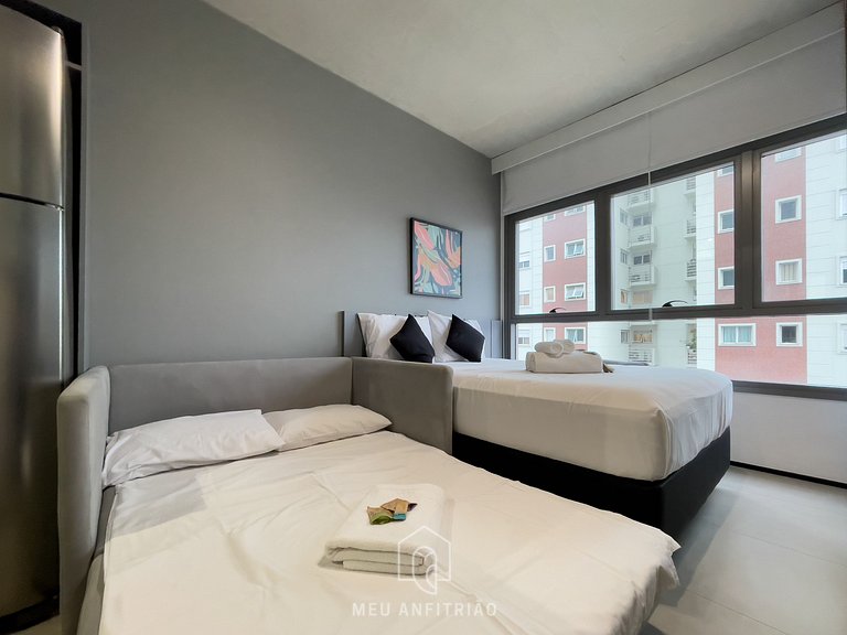 3 people | Gym | 350m from the mall-subway