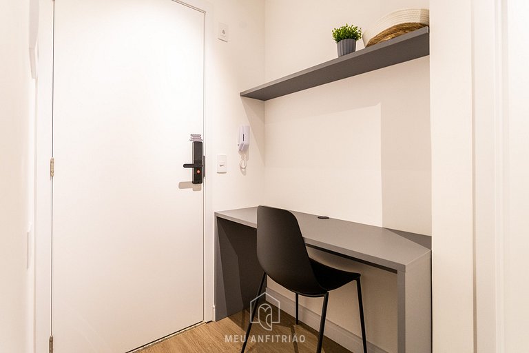 34m² | Piscina | Academia | Em frente ao metrô