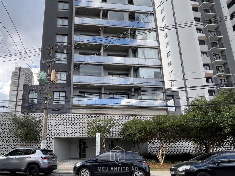 27m² | Garagem | Piscina | Av. Bandeirantes