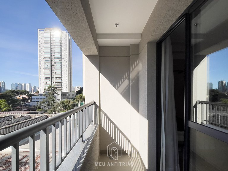 48m² | 4 pessoas | Cama queen | Shopping Market