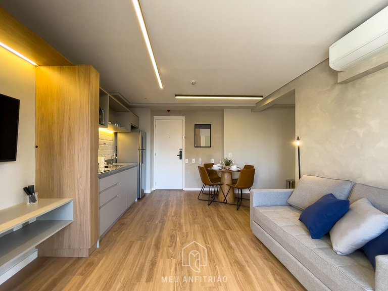 48m² | 4 pessoas | Cama queen | Shopping Market