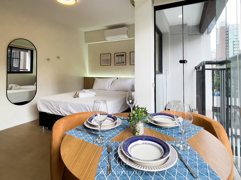 3 people | Queen bed | Gym | 2km from airport