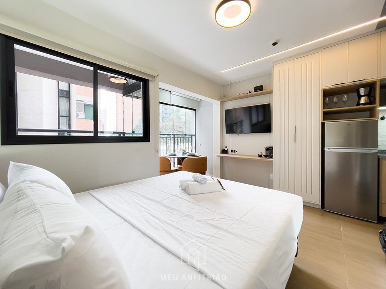 3 people | Queen bed | Gym | 2km from airport
