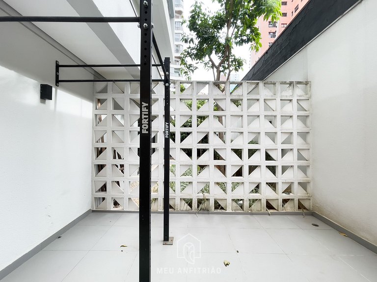 3 people | Queen bed | Gym | 2km from airport