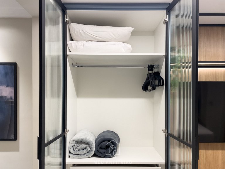 3 people | Queen bed | 800m from Nubank Park