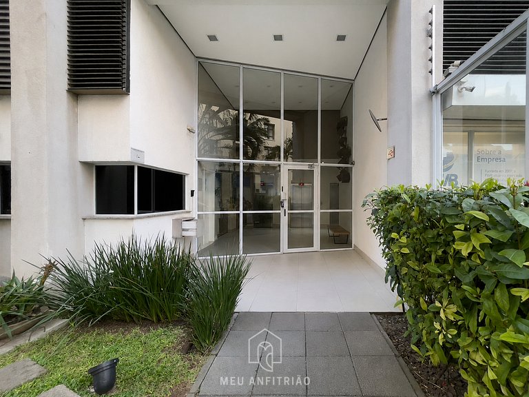 34m² | Pool | Near subway | 3 minutes 25 de Março