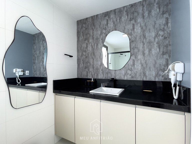 3 people | Gym | Laundry | 450m from the subway