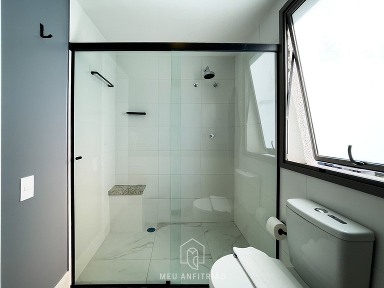 3 people | Gym | Laundry | 450m from the subway