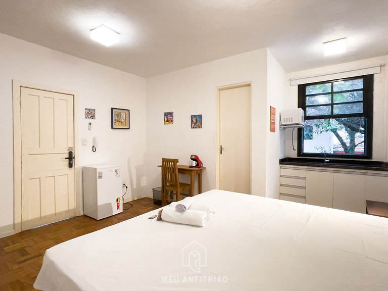 Cama King | AC | 750m Nubank Parque | Av Pompéia