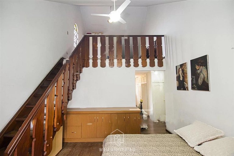700m² | 5 bedrooms | Pool | Barbecue grill