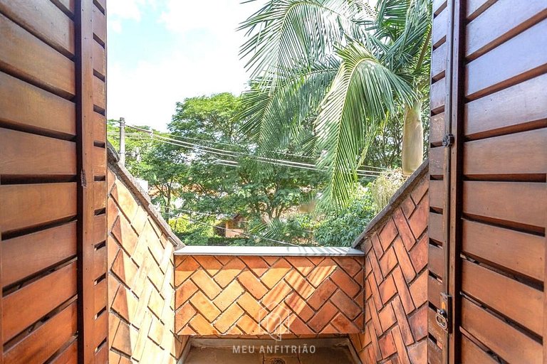 700m² | 5 habitaciones | Piscina | Parrilla