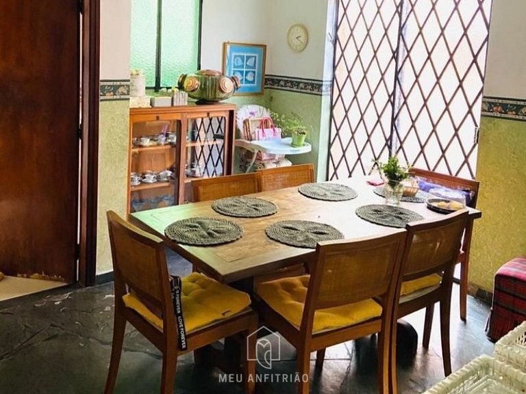700m² | 5 bedrooms | Pool | Barbecue grill