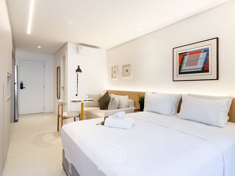 Queen bed | Swimming pool | Gym | Paulista Avenue