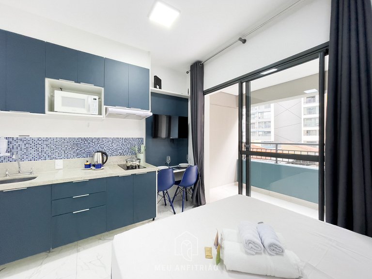 27m² | Studio w/ Balcony | Pool | 300m to Subway