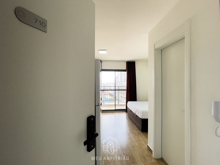 Studio 23m² | Varanda | Piscina | Metrô 250m