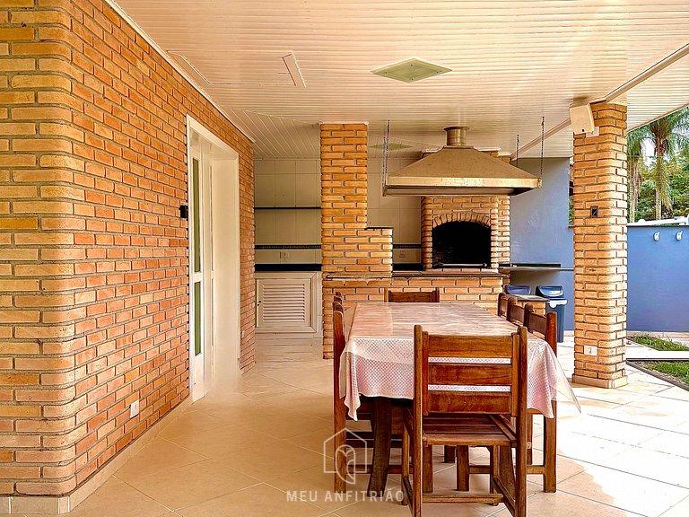 145m² | Parrilla | 3 suites | 200m de la playa