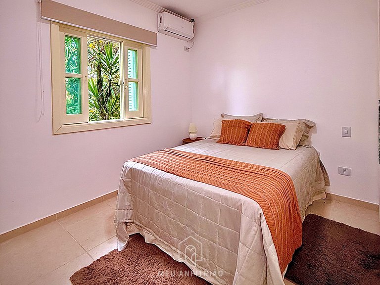 145m² | Churrasqueira | 3 suítes | 200m da praia