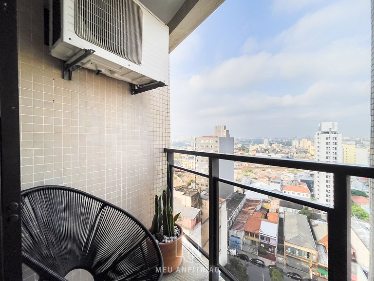 30m² | Balcón y vista | Piscina | Cerca de Luz