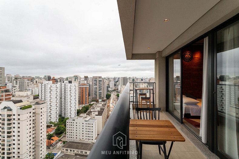 Studio espaçoso com varanda perto do Ibirapuera